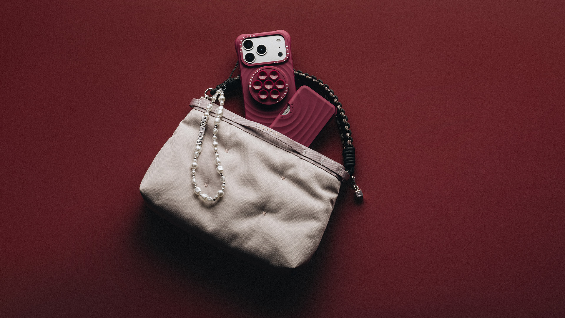 Casetify รุ่น Pillow Pouch - กระเป๋า - สี Black